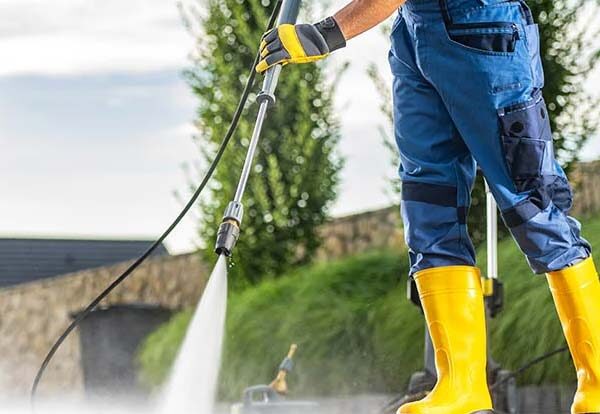 Pressure-Washing
